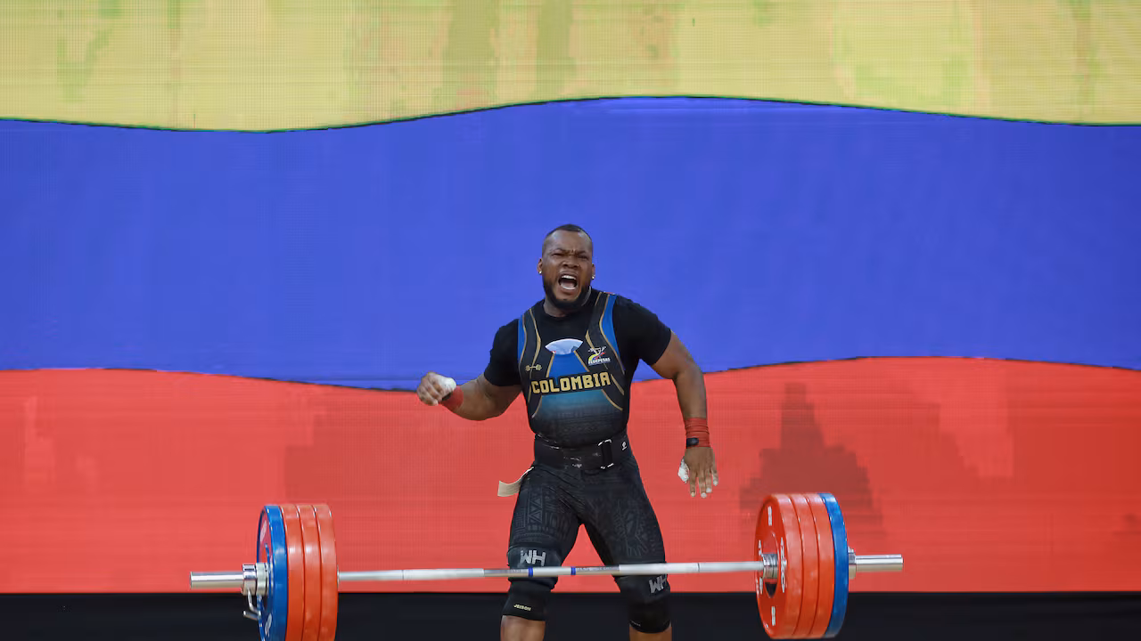 Jeison López hace historia con triple récord mundial y oro en el Panamericano de Pesas