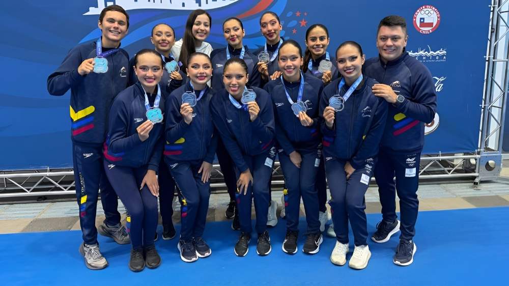 Nicolás Tascón lidera a la delegación colombiana de natación artística a seis medallas en el Panamericano de Santiago
