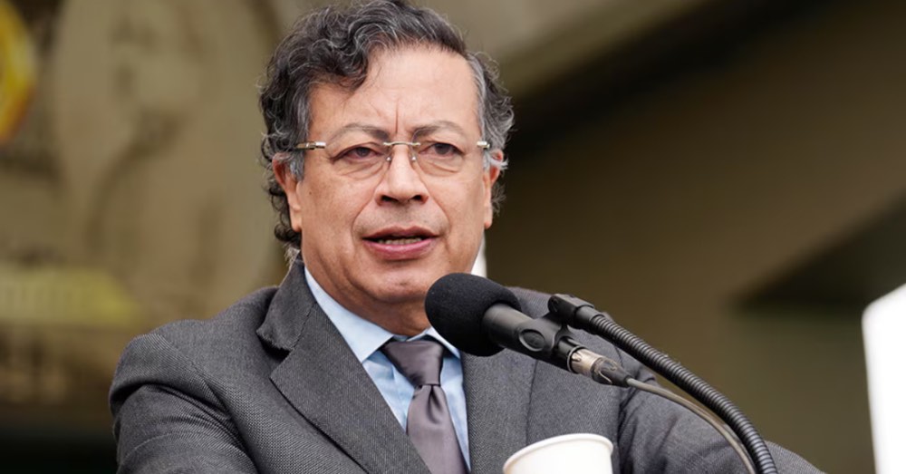Petro pide investigar a exgerente de Coosalud