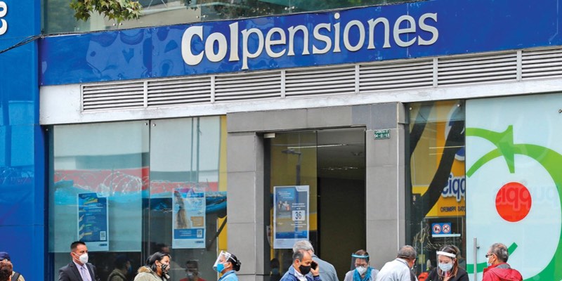 Gobierno expide decreto para trasladar $25 billones de fondos privados a Colpensiones