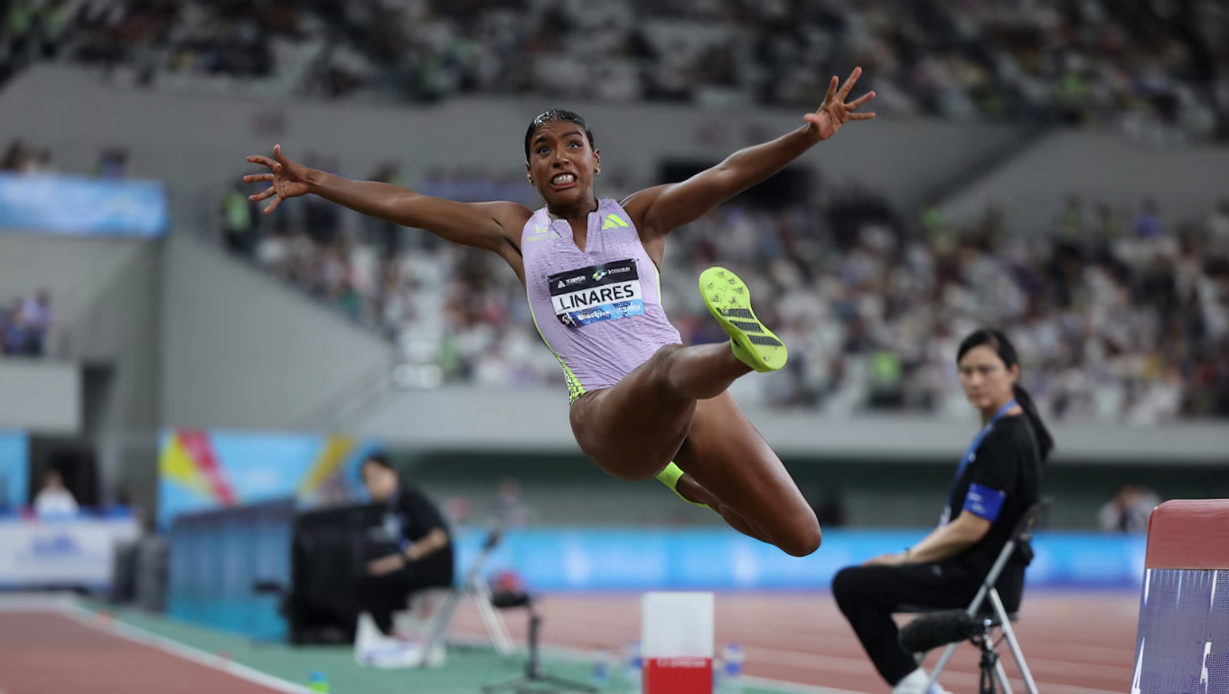 Natalia Linares: Un debut de diamante en el salto largo mundial