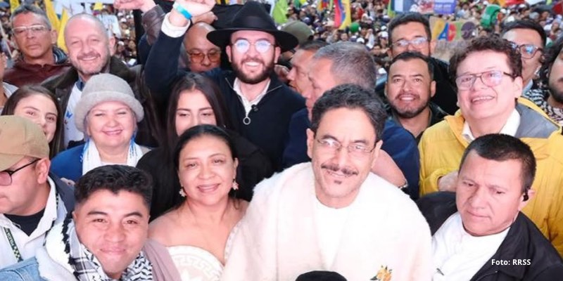 Iván Cepeda presenta siete programas clave para un segundo gobierno progresista