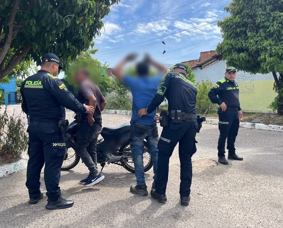 ¡Operativos sorpresa en la comuna 7 de Neiva! Policía intensifica controles para frenar armas, drogas y delincuencia