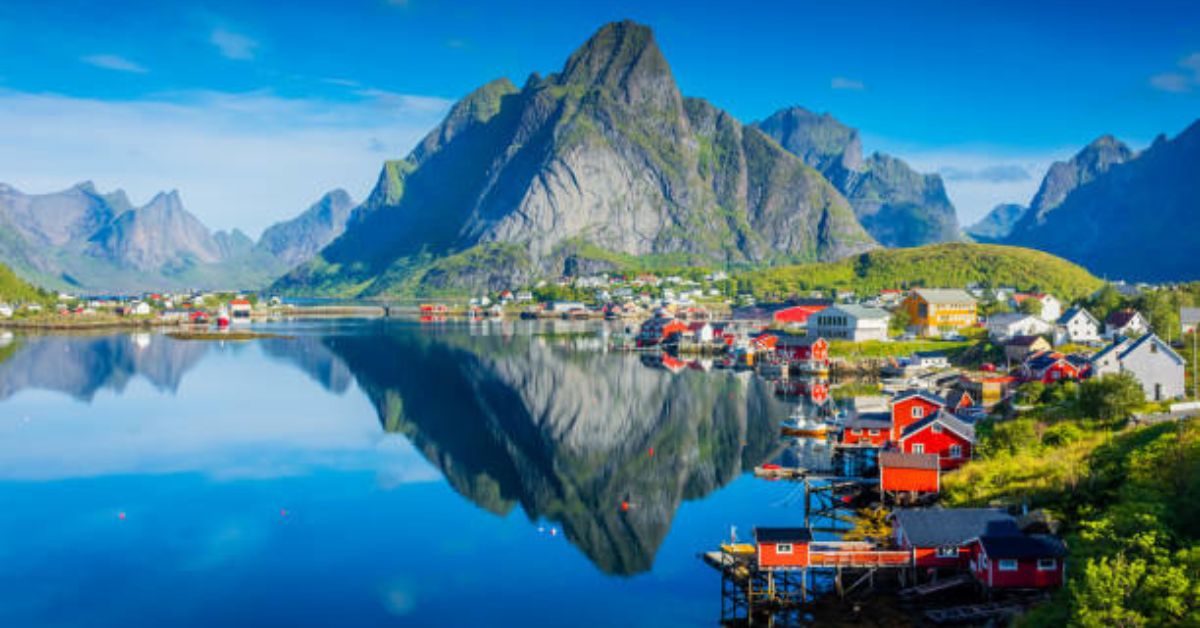 La Noruega que conquistó a los colombianos en el Mundial también es líder mundial en energías limpias