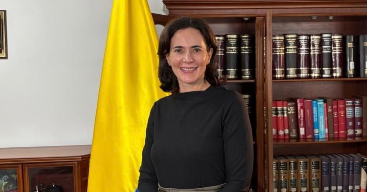 De la Espriella nombra a Beatriz Vélez como nueva presidenta de Colpensiones, en medio de la crisis por la reforma pensional