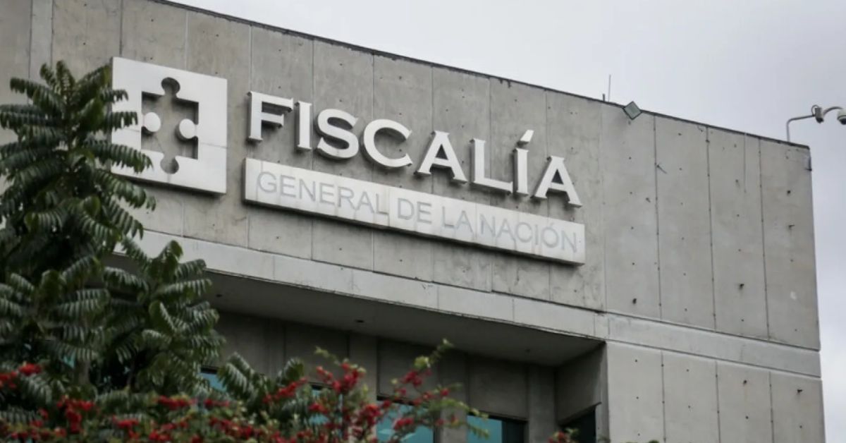 Fiscalía abre noticia criminal por presuntas irregularidades en contrataciones durante el Gobierno Petro