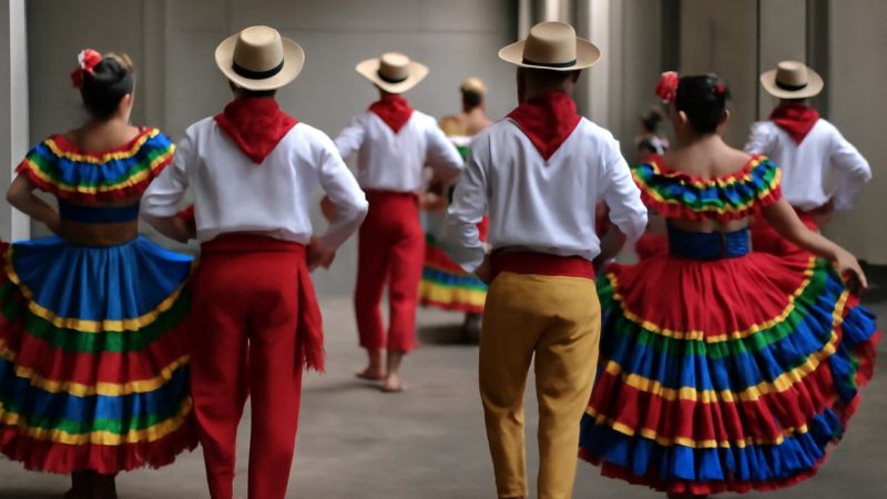 Danza huilense en Vietnam: Algeciras viaja al mundo