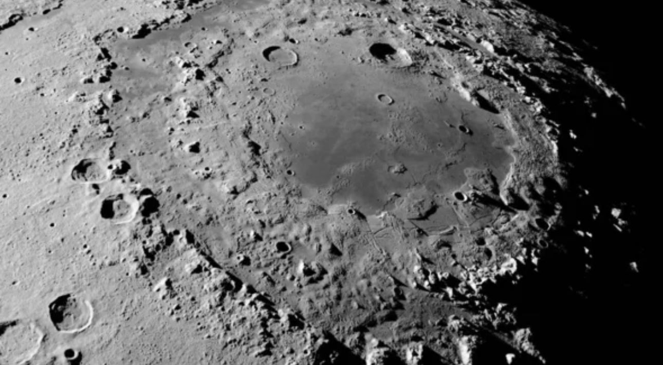 La IA en la exploración lunar: La NASA y la empresa IBM lanzan modelo de IA para la ciencia lunar