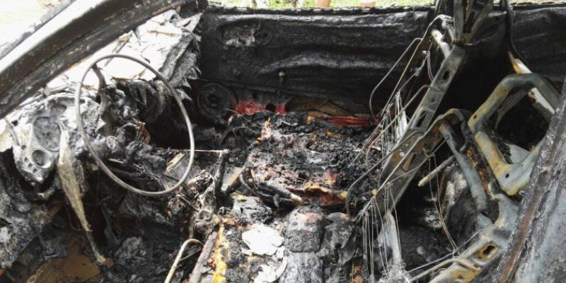 Vehículo fue incinerado en la vía Campoalegre  Algeciras