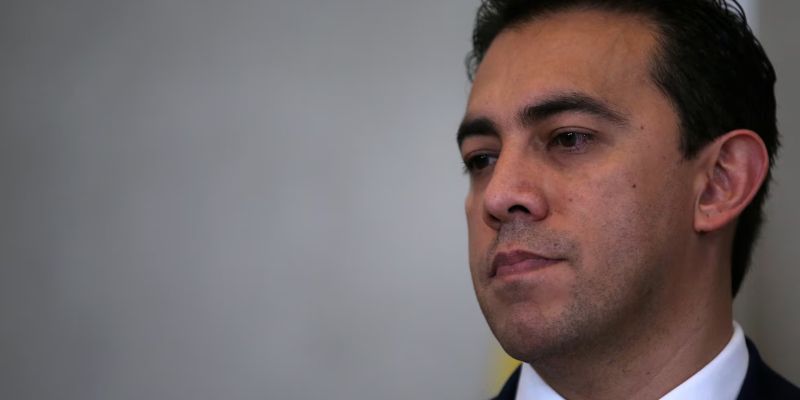 Por amenazas de muerte registrador Alexander Vega tuvo que sacar a su familia del país