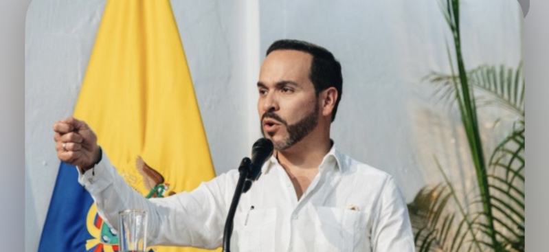 Abelardo pide frenar tratamientos hormonales en menores