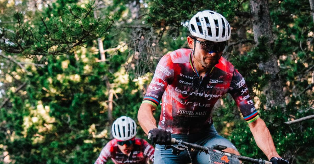 El ciclomontañista colombiano Leonardo Páez alcanza el podio en la Copa del Mundo de Naturland