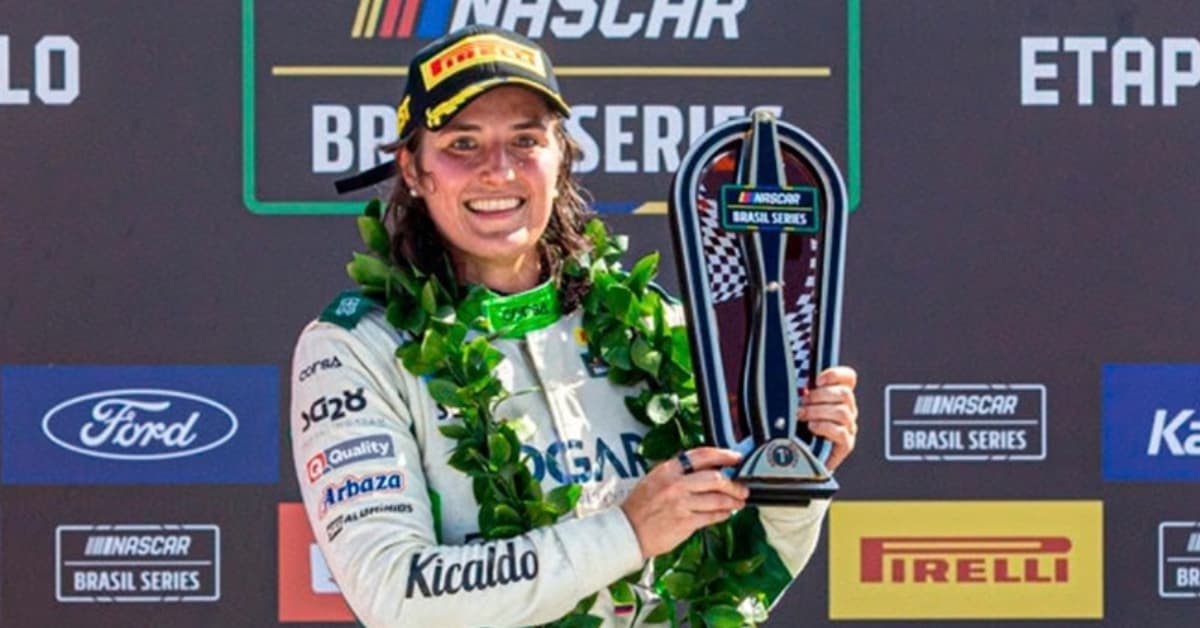 Tatiana Calderón se convierte en la primera mujer en ganar una carrera de NASCAR Brasil