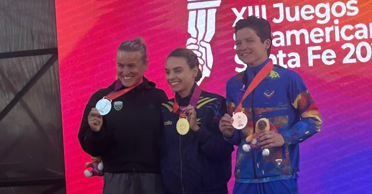Carolina Velásquez gana oro en el triatlón de Santa Fe 2026