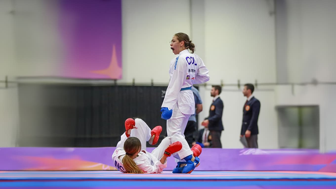 Angélica Lucía Ospina sorprende al mundo del karate tras derrotar a la número uno del ranking