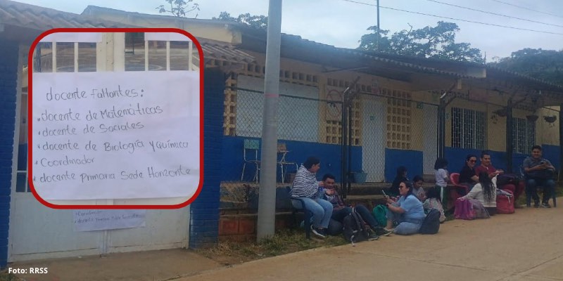 Padres bloquean institución en zona rural de Neiva por segunda vez este año para pedir profesores