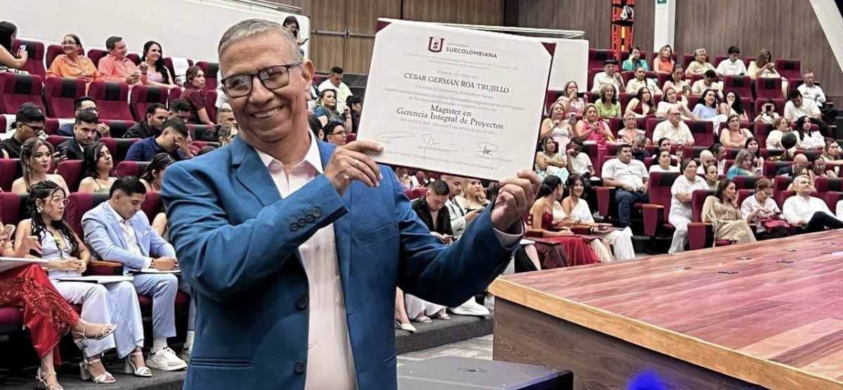 Secretario de Salud del Huila obtuvo su título de maestría
