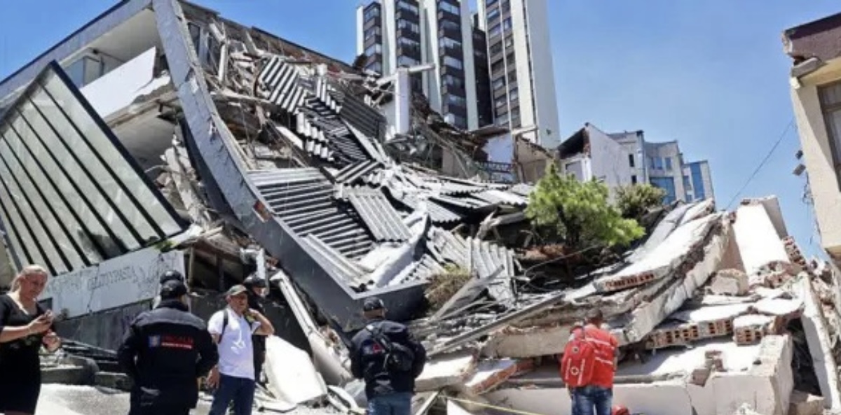 TRAGEDIA TRAS EL TERREMOTO: 181 MUERTOS Y 1.310 HERIDOS