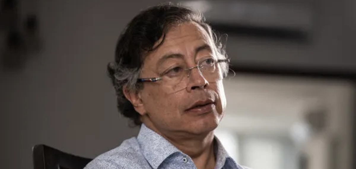 Petro propone reforma tributaria para la reconstrucción