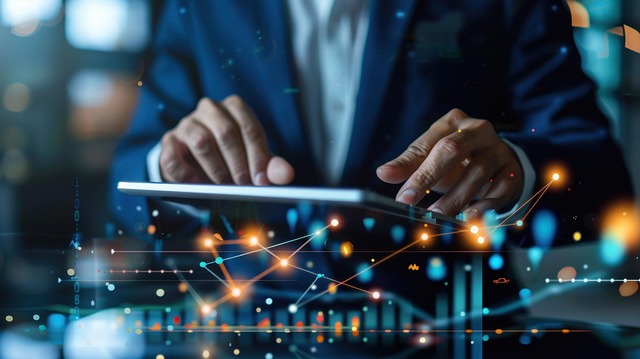 Clasificados en Colombia: Mercado Digital, Impacto Económico y Retos Legales