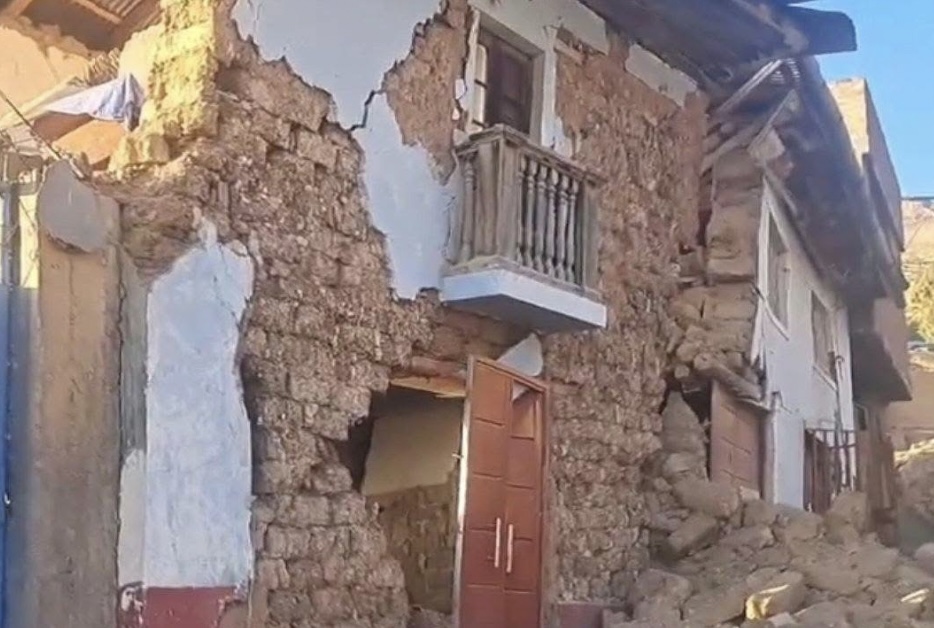 ¡Tragedia en Perú! Fuerte sismo deja cinco muertos y causa graves daños