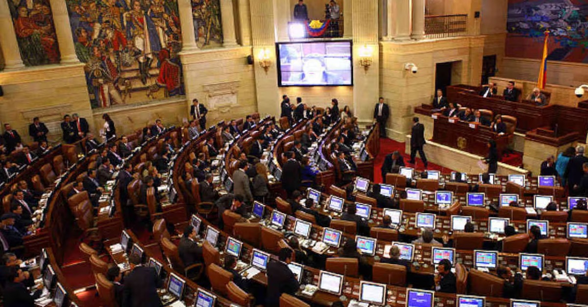Cámara pide a la Corte Constitucional 30 días hábiles más para votar nueve artículos de la reforma pensional